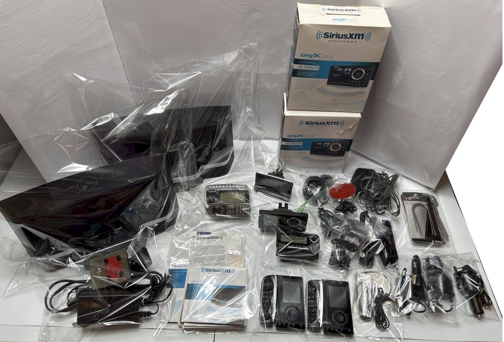 SiriusXM Radio Lot – 5 Radios, 2 Speaker Docks, Remotes & Accessories