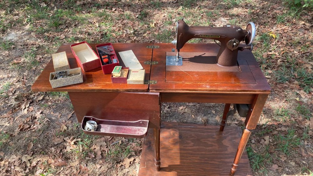 Vintage 1951 New Home Rotary Sewing Machine with Cabinet