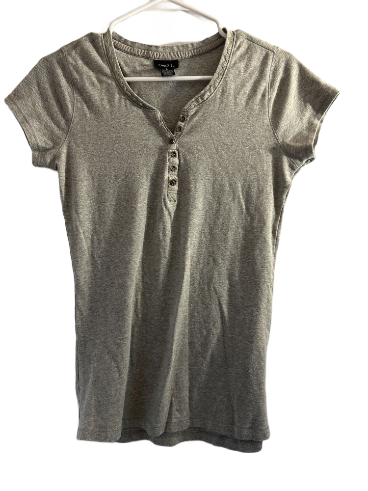 Rue 21 Women's T-Shirt, Size L