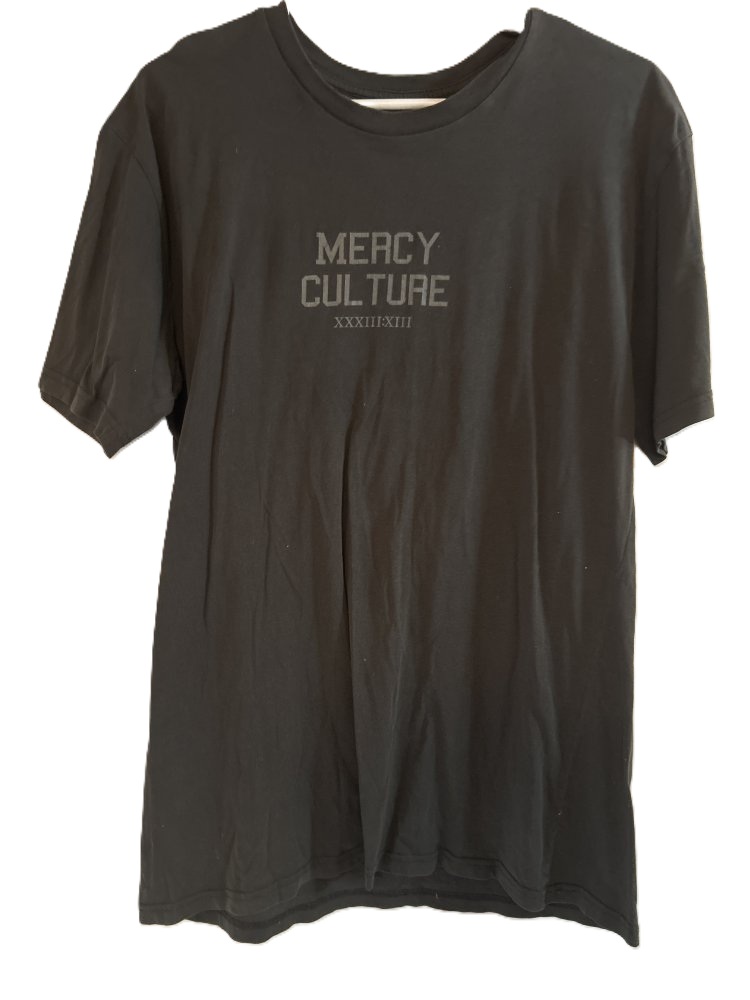 Mercy Culture Men's T-Shirt Size L
