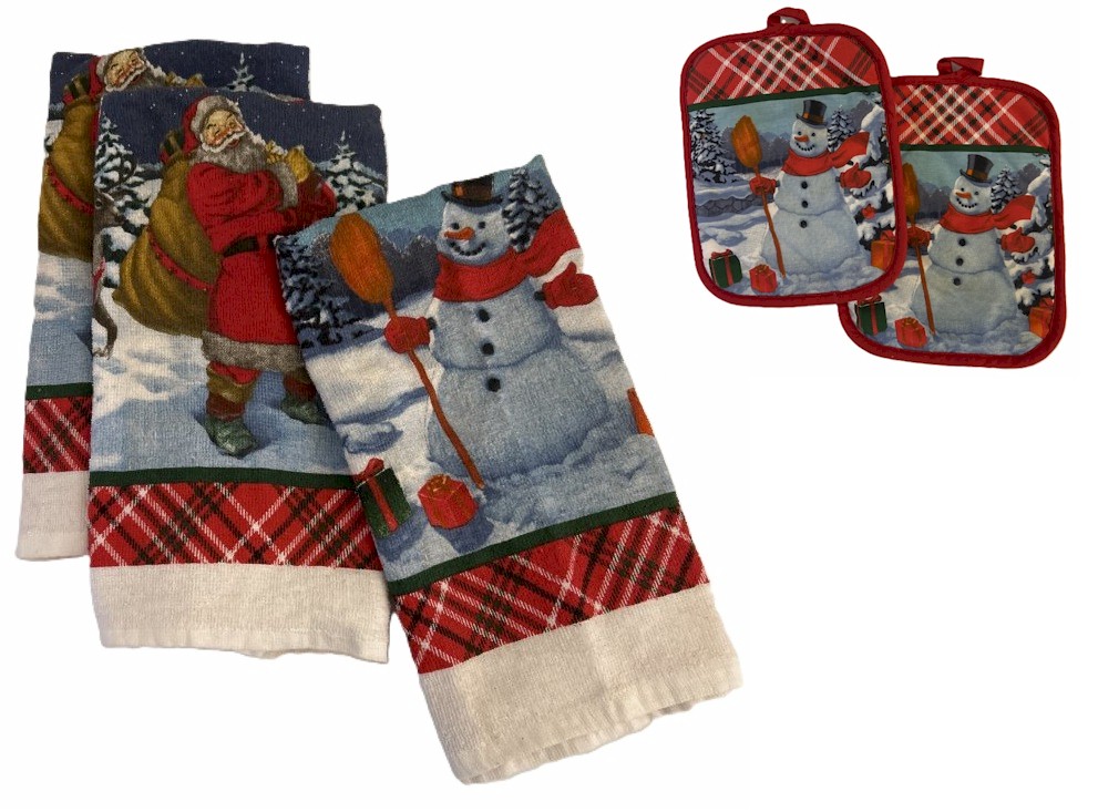 Holiday Themed Kitchen Towels and Oven Mitts Set