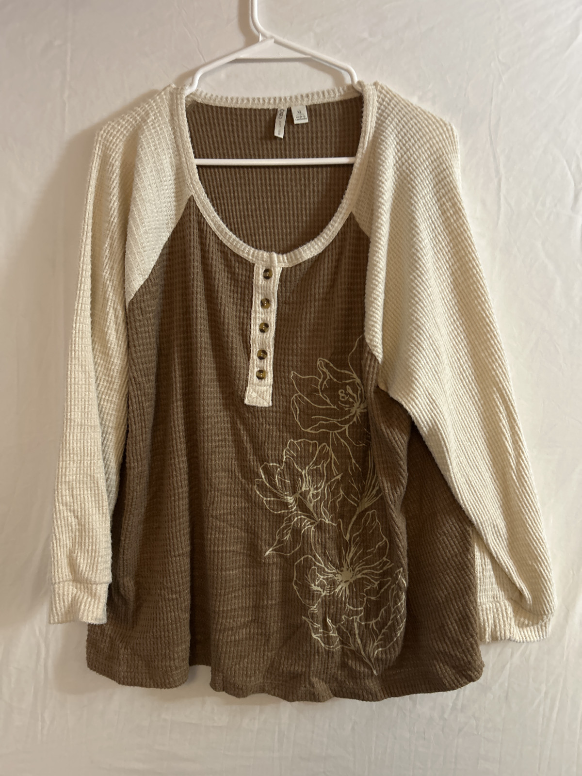Cato Women's XL Long Sleeve Henley Shirt