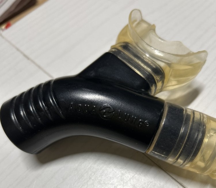 Aqua Lung Impulse Dry Flex Snorkel & Deep See Dive Mask Set