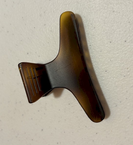 Tortoise Shell Hair Clip - Stylish Accessory