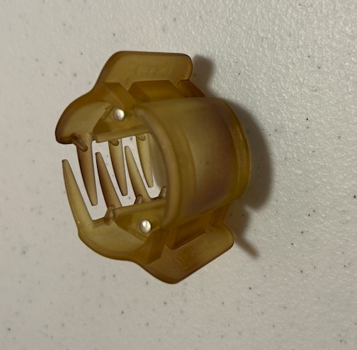 Sturdy Yellow Hair Clip - Round Design