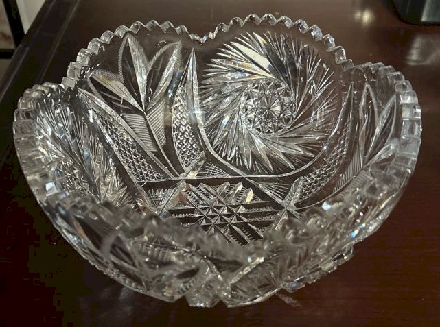 Heavy Cut Crystal Estate Bowl 9 Inch Scalloped Serving Bowl