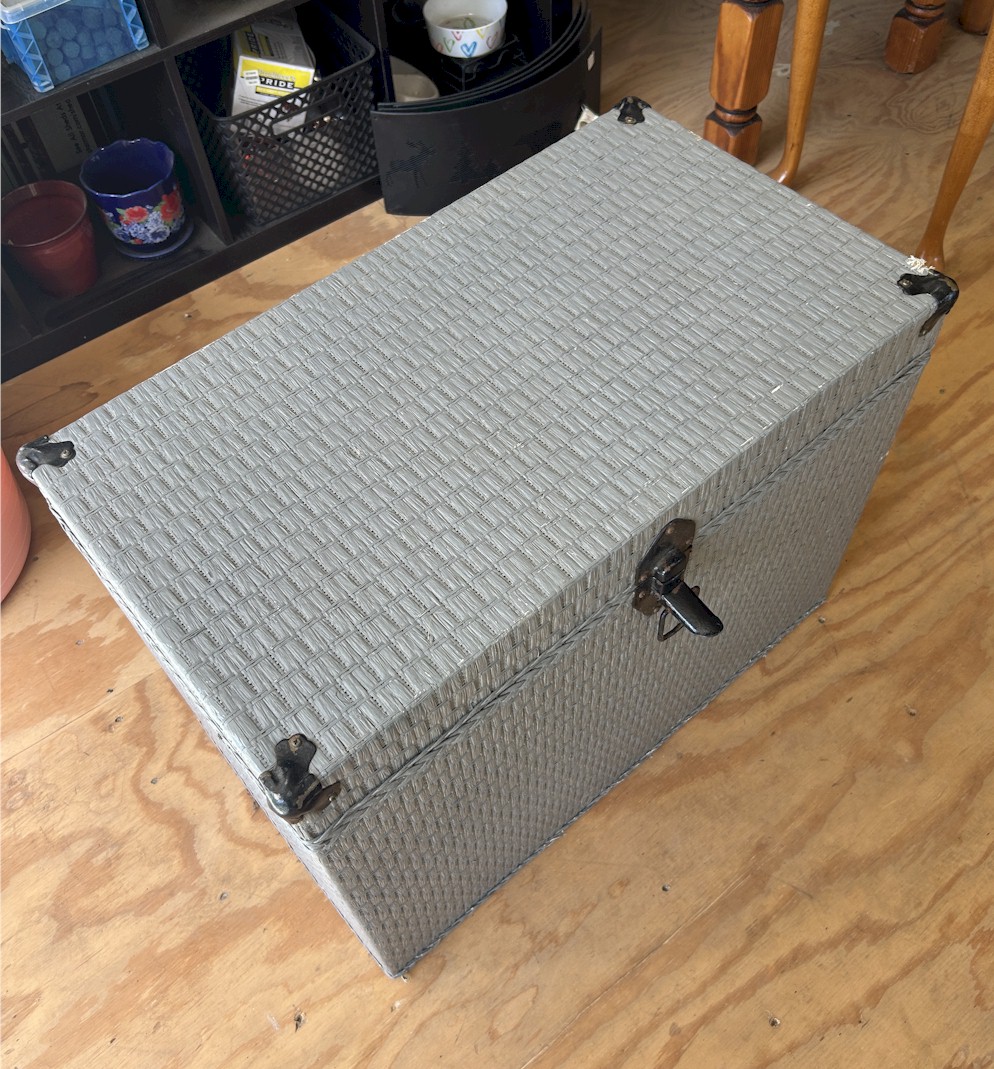 XL Wicker/Wood Trunk