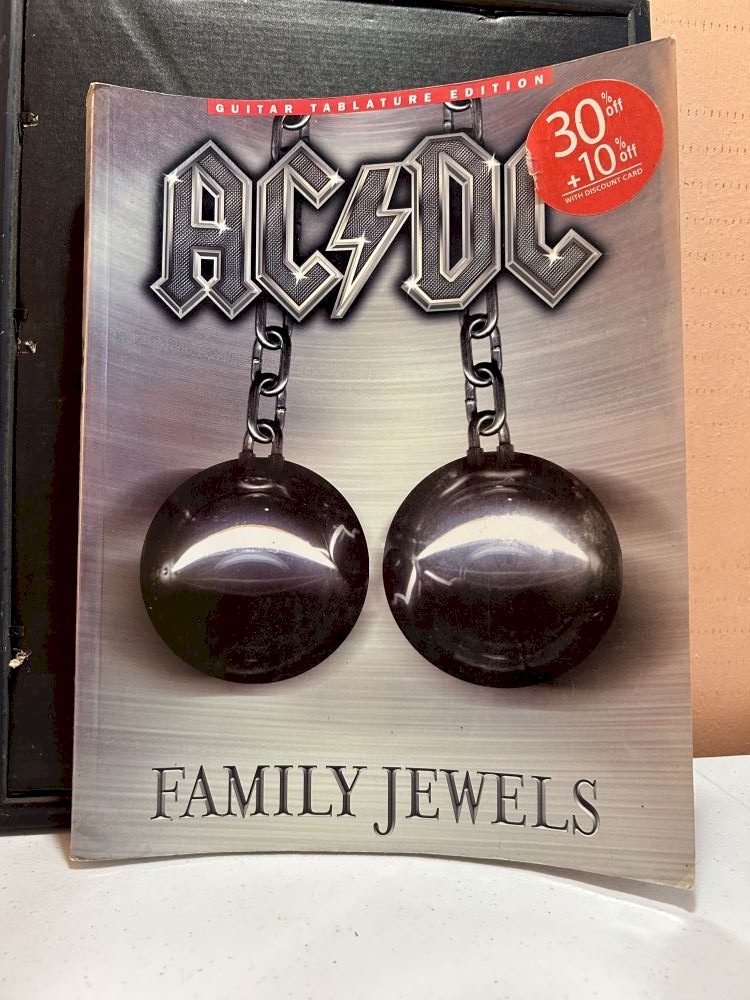 AC/DC Family Jewels Guitar Tab Book VG