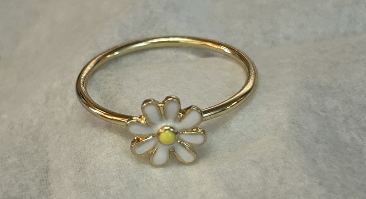 Fashion Ring - Daisy Flower Design