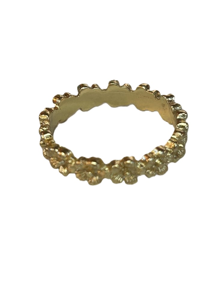 Fashion Ring Floral Design Gold Tone