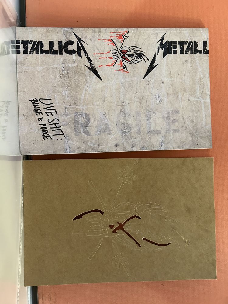 Metallica 'Live Shit: Binge & Purge' Book w/ Stencil Mint