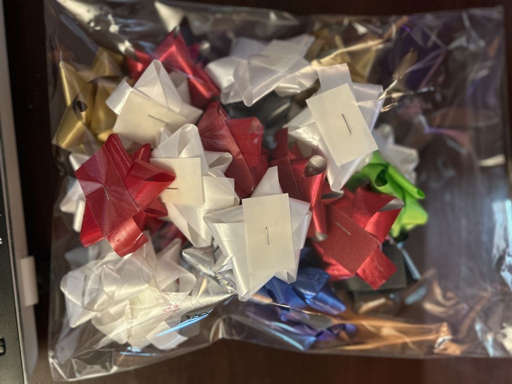 Bag of Assorted Gift Bows