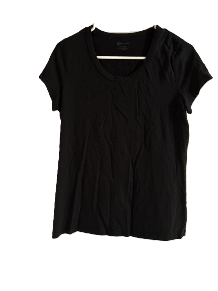 Women's No Boundaries Black T-Shirt - Large