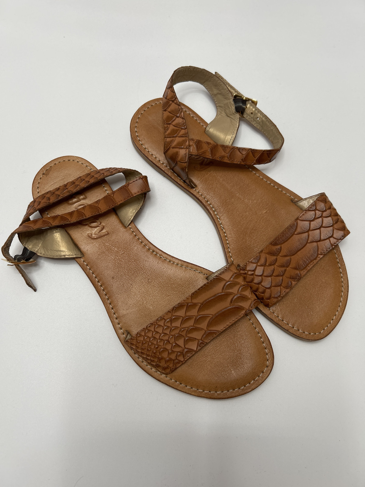 Women's Gaspy Strappy Sandals - Size 9