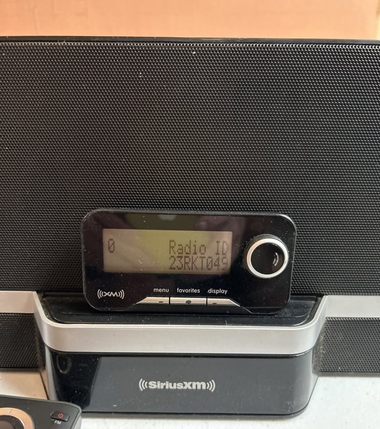 SiriusXM Radio Lot – 5 Radios, 2 Speaker Docks, Remotes & Accessories