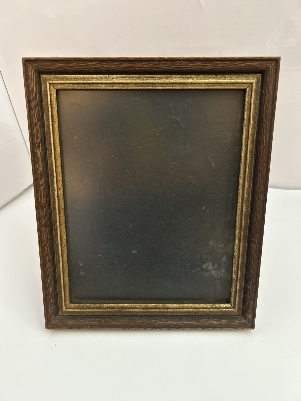 Picture Frame - Wood with Gold Trim, 8x10